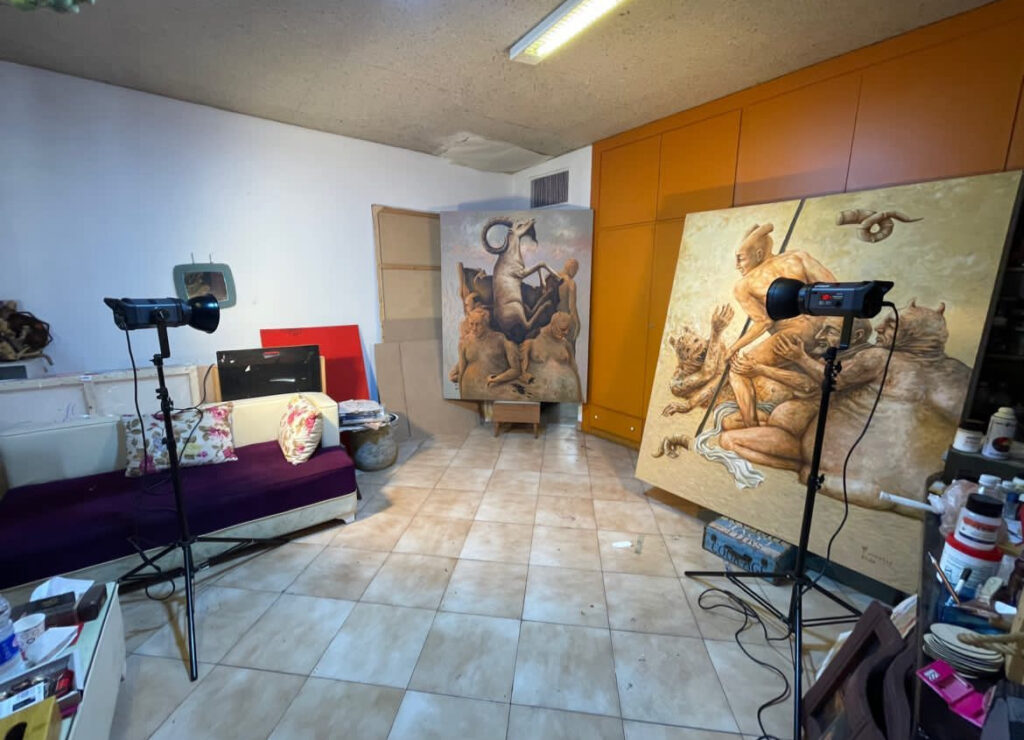 Movahed Beyranvand studio detail